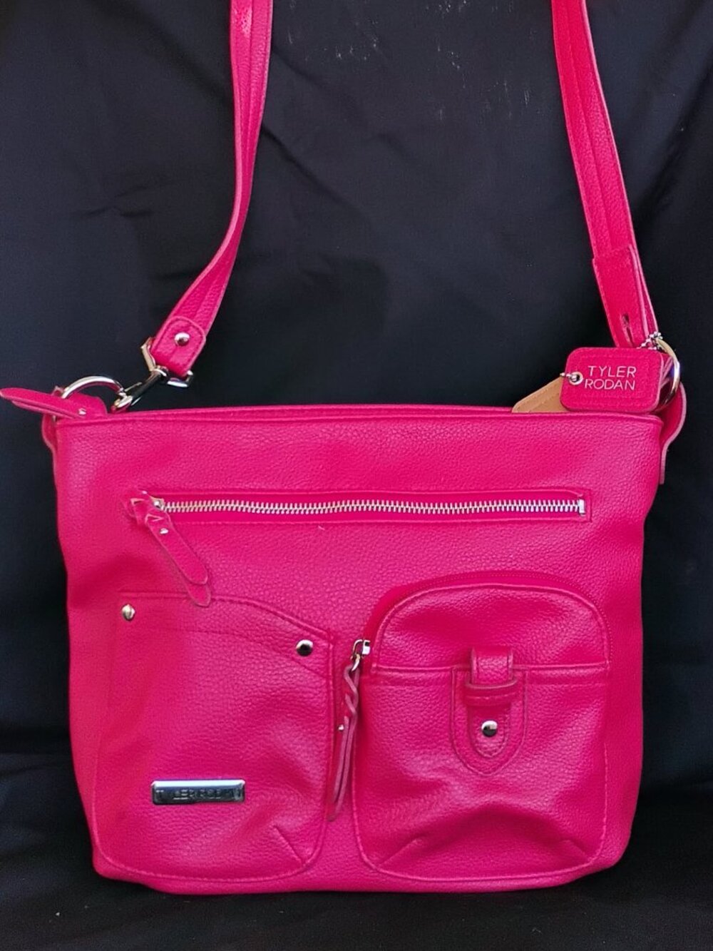 TYLER RODAN - Picture 4 of 5